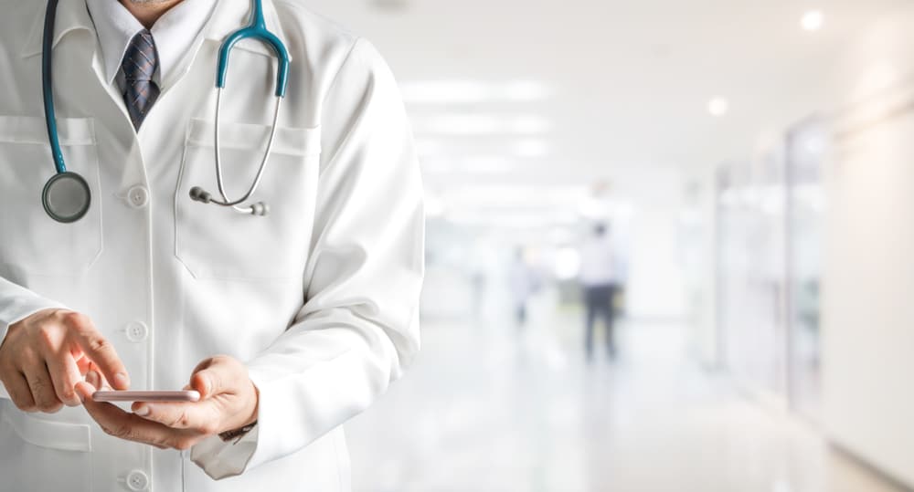 How to Implement HIPAA-Compliant Texting & Boost Patient Engagement