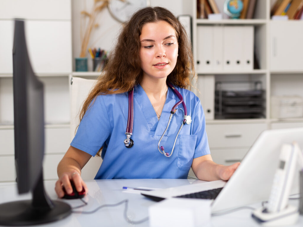 Why eFax Software Is a Critical Part of Healthcare Workflows